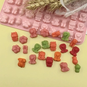 Pink silicone animal candy mold for DIY lion bear and cat shaped gummy baking treats