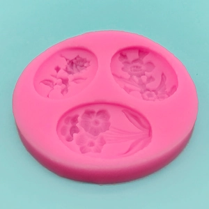 Pink silicone flower mold for DIY fondant cake baking and handmade floral chocolate