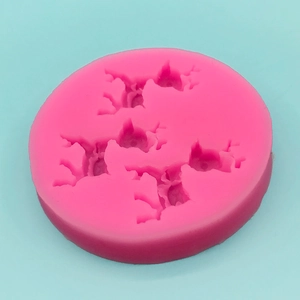 Pink silicone deer mold for DIY chocolate fondant and cake decoration with round design
