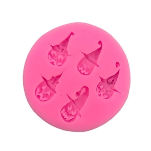 5-cavity pink silicone mold featuring cartoon Halloween pumpkins with wizard hats