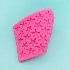 Pink star-shaped silicone mold with English letters and numbers for DIY cake baking