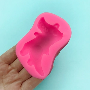 Moule en silicone crocodile rose pour décoration de gâteaux et chocolat maison