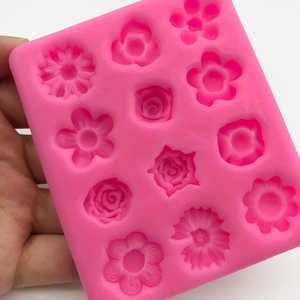 Pink silicone flower mold for DIY daisy rose fondant cakes and chocolate craft decorations