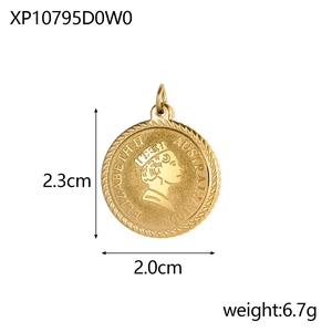 Detailansicht des goldenen Vintage-Münzanhängers mit Maßen 2,3 cm mal 2,0 cm