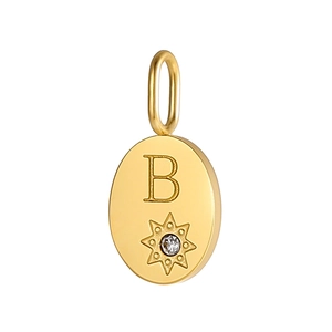 Detail von 14K vergoldetem ovalem Anhänger mit Buchstabe B und Zirkon-Stern
