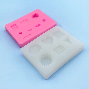 Lot de moules en silicone pour desserts en forme de cœur et d'étoile résistant