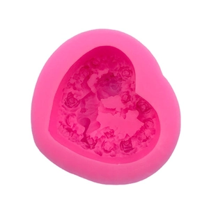 Moule en silicone cœur rose avec relief de roses pour savon et pâtisserie maison