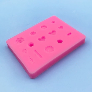 Moule en silicone rose avec cœurs et fleurs pour chocolat et décoration de gâteaux