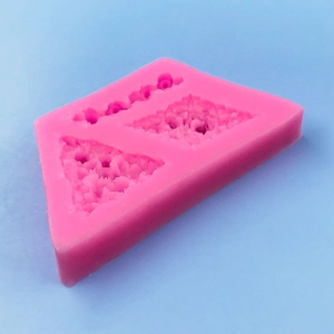 Moule en silicone rose avec motifs de couronne pour fondant et décoration de gâteaux