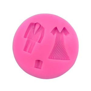 Silikonform in Rosa mit Anzug und Hochzeitskleid Motiv für DIY Tortendekorationen