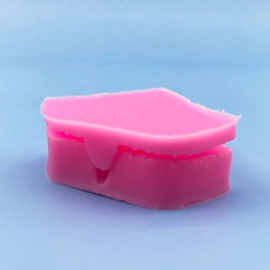 Moule en silicone rose en forme de feuille d'érable pour pâtisserie et résine DIY