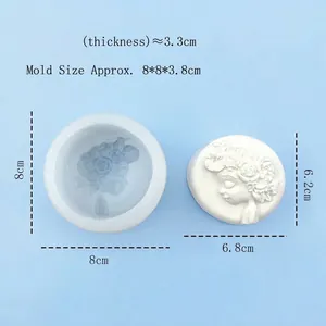 Dimensions du moule en silicone 8x8x3,8cm avec mesures du portrait de fille en 3D