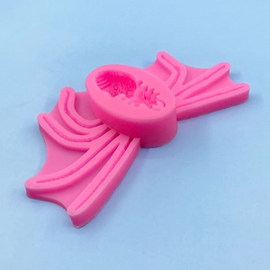 Spinnenförmige Silikonform in Rosa für DIY Fondant Kuchen Schokolade und Seife Bastelprojekte