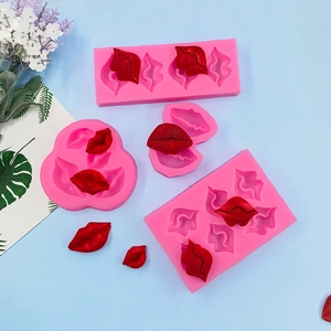 Pink silicone lip shaped mold set for DIY chocolate and cake fondant baking