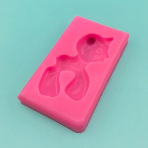 Cute pony shaped silicone mold for DIY cake mousse chocolate and handmade soap decor