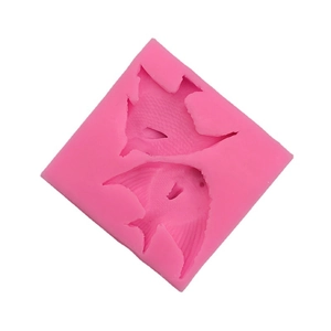 Moule en silicone rose en forme de poisson tropical pour fondant et chocolat