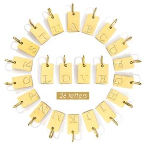 Set van 26 gouden roestvrijstalen rechthoekige letterhangers voor DIY-sieraden
