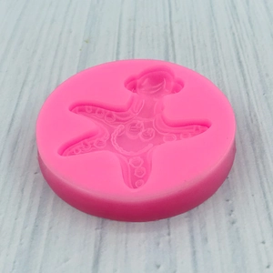 Detailed pink silicone starfish mold for DIY fondant cake decorating and resin casting