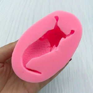 Moule sirène en silicone rose pour savon DIY et gâteaux avec texture d'écailles fine