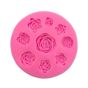 Moule rond en silicone rose avec 9 motifs de roses pour fondant et chocolat
