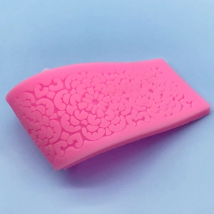 Moule en silicone rose avec motif mandala pour décoration de gâteaux et pâtisserie