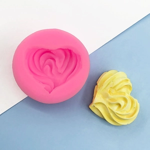 Spiral Heart Shaped Silicone Mold For Cake Fondant Chocolate Soap Candle Aromatherapy DIY Baking Tool Pink Accessory