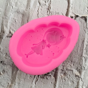 Détail du moule en silicone rose fée des fleurs pour fondant et savon artisanal DIY