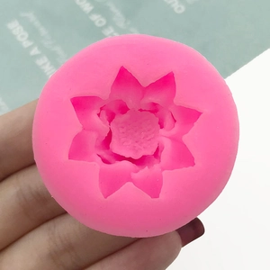 Stampo in silicone a loto 3D rosa acceso per decorazione torte e fiori in fondente