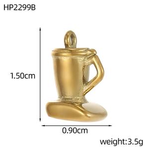 Pendentif tasse à café dorée polie avec dimensions et poids pour la création bijoux