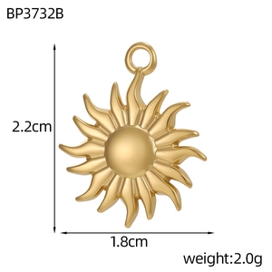 Detailed close-up of a 2.2cm golden sun face pendant charm for DIY jewelry making