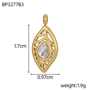 Spécifications de taille pour le pendentif étoile lune or, hauteur 1,7cm et largeur 0,97cm