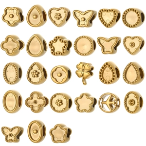 Assortiment de breloques dorées en formes de fleur cœur et papillon pour bijoux DIY créatifs
