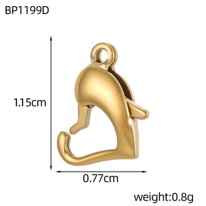 Golden heart-shaped lobster clasp for jewelry DIY measuring 1.15cm by 0.77cm