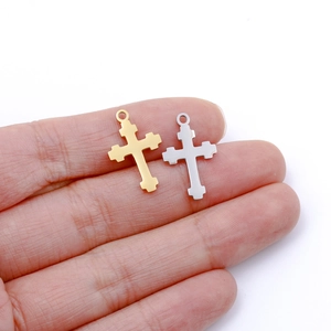 Pendenti a micro croce in acciaio inossidabile oro e argento con design a triplo strato