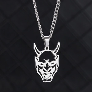 Collier avec Pendentif Masque Hannya en Acier Inoxydable Vintage Gothique Punk Diable Fantôme Bijoux pour Homme Femme Halloween