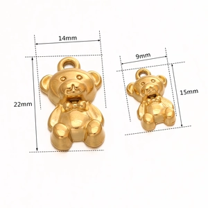 Detailed comparison of 3D gold teddy bear pendants in two sizes for DIY jewelry making