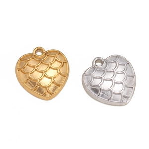 Retro heart pendants in gold and silver with scale texture for DIY jewelry making