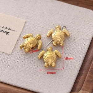 Golden turtle charms for jewelry making, 16mm x 18mm sea turtle beads on linen cloth