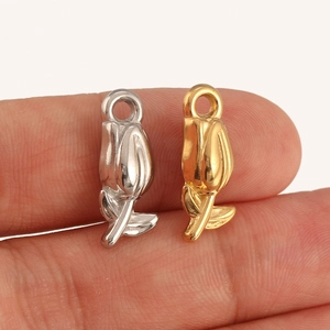Polished stainless steel tulip pendants in gold and silver finish for DIY jewelry