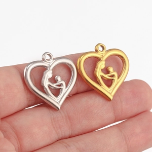 Pendentifs cœur en acier inoxydable doré et argenté avec motif mère et enfant gravé