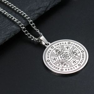 Collier sceau de Salomon énochien en argent avec hexagramme et symboles mystiques