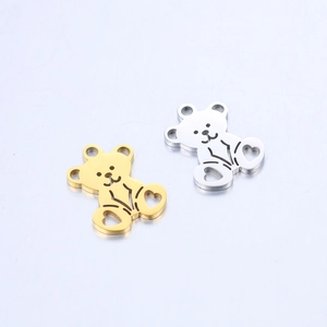 Schattige Beer Roestvrij Stalen Hanger Met Hart Opengewerkt Ontwerp DIY Sieraden Accessoire Voor Ketting Armband Bedeltje