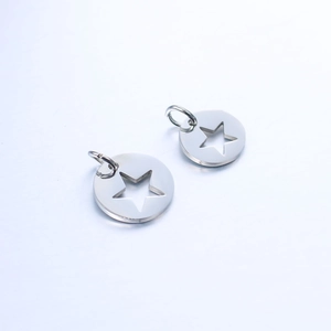 Colgantes redondos de acero inoxidable pulido con estrella calada para joyería DIY