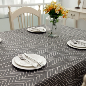 Modern grey and white herringbone geometric tablecloth in polyester-cotton blend fabric