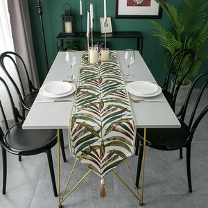 Modern Minimalist Polyester Chenille Table Runner With Tassels Tropical Palm Leaf Pattern For Dining Room Home Decor