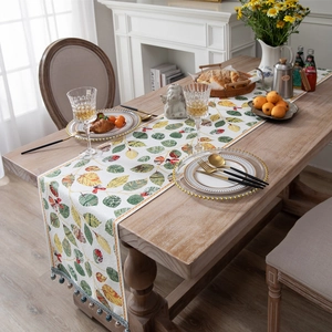 Polyester Chenille Table Runner Autumn Leaf Insect Pattern Tassels Decorative Table Cloth For Dining Table Living Room Home Decor