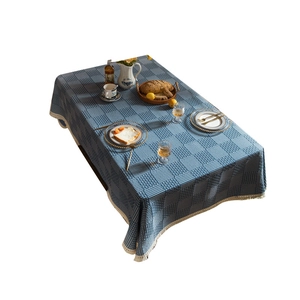Nappe à carreaux bleus et blancs avec bordure en dentelle pour table rectangulaire