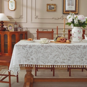 French Romantic White Lace Tablecloth Hollow Floral Jacquard Design With Tassel For Wedding Dining Table Home Party Decoration