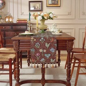 Chemin de Table Vintage Américain Floral Jaquard Avec Glands Polyester Teint en Fil Housse de Meuble pour Décoration de Table de Salle à Manger Salon