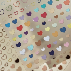 Stickers à ongles cœur en relief 3D avec paillettes colorées et motifs de lignes minimalistes